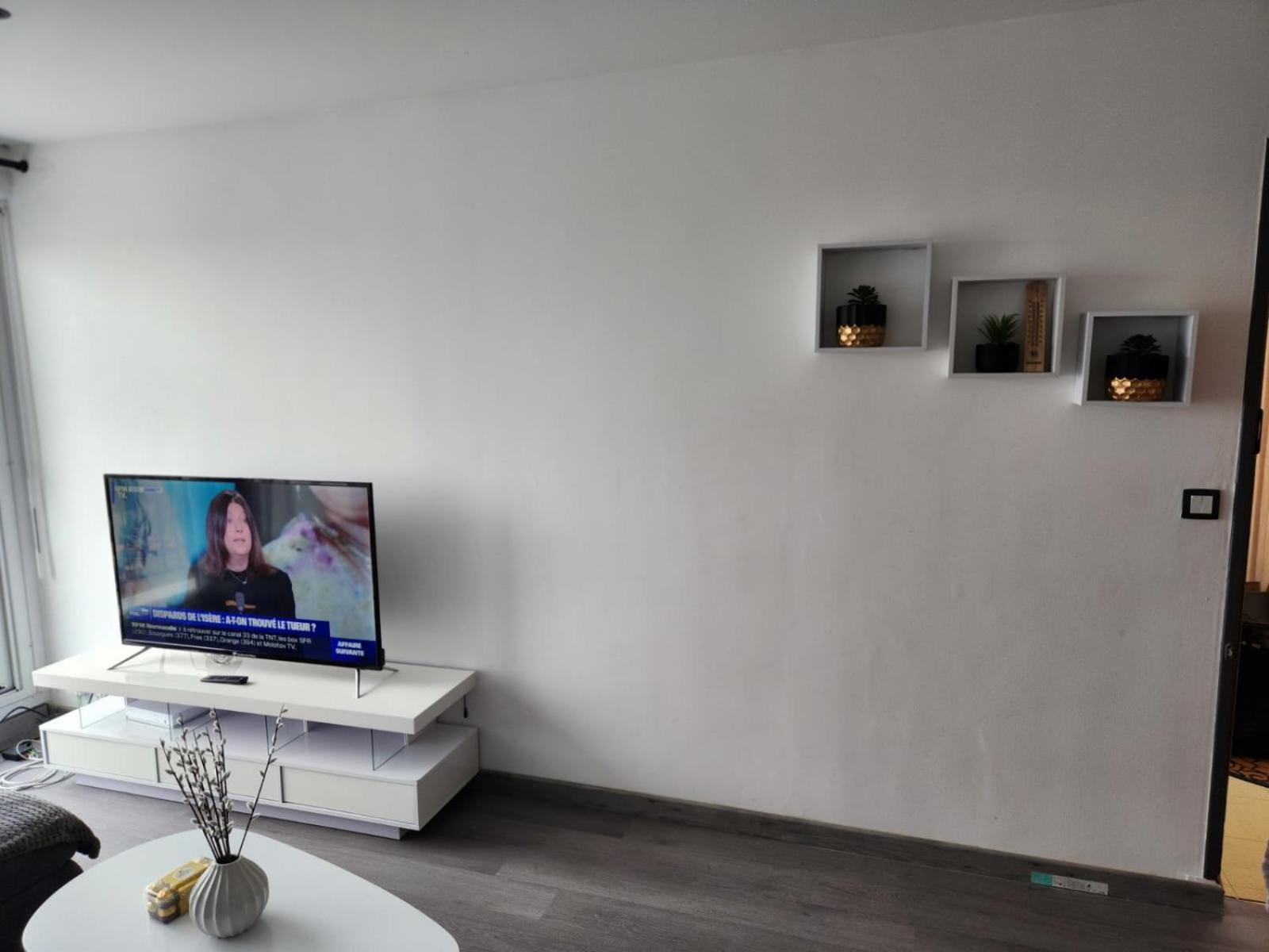 Le Reflet Gris Apartment